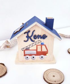 Haus Spardose aus Holz Personalisiert und handbemalt Feuerwehr auto