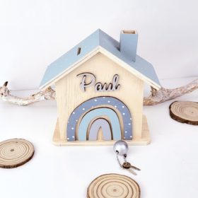 Spardose aus Holz handbemalt und personalisiert Regenbogen