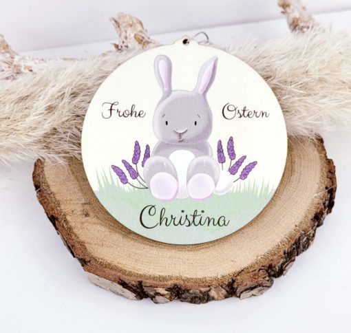 Frohe Ostern Anhänger personalisiert mit Hase und Blumen